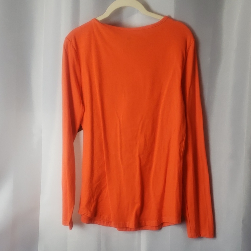 Sz m  Long Sleeve nwt Halloween graphic T.  c3 - Picture 4 of 4